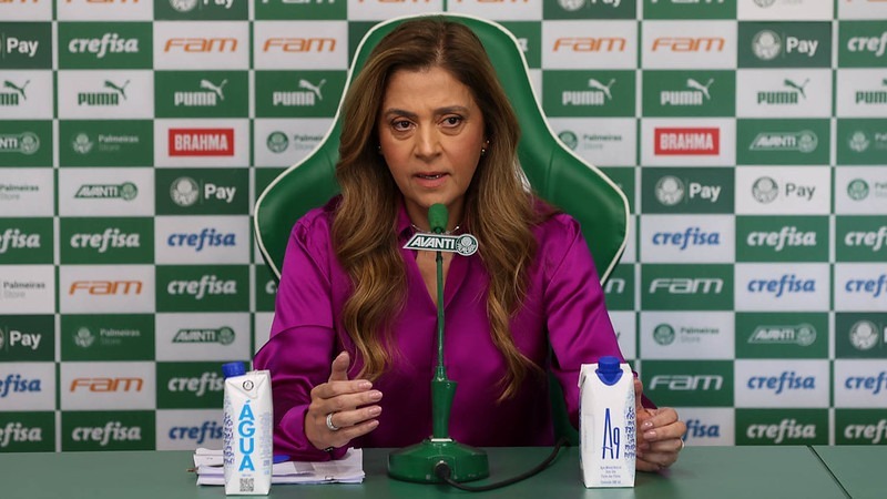 Palmeiras entra com ação no STJD contra John Textor por declarações sobre manipulação de resultados