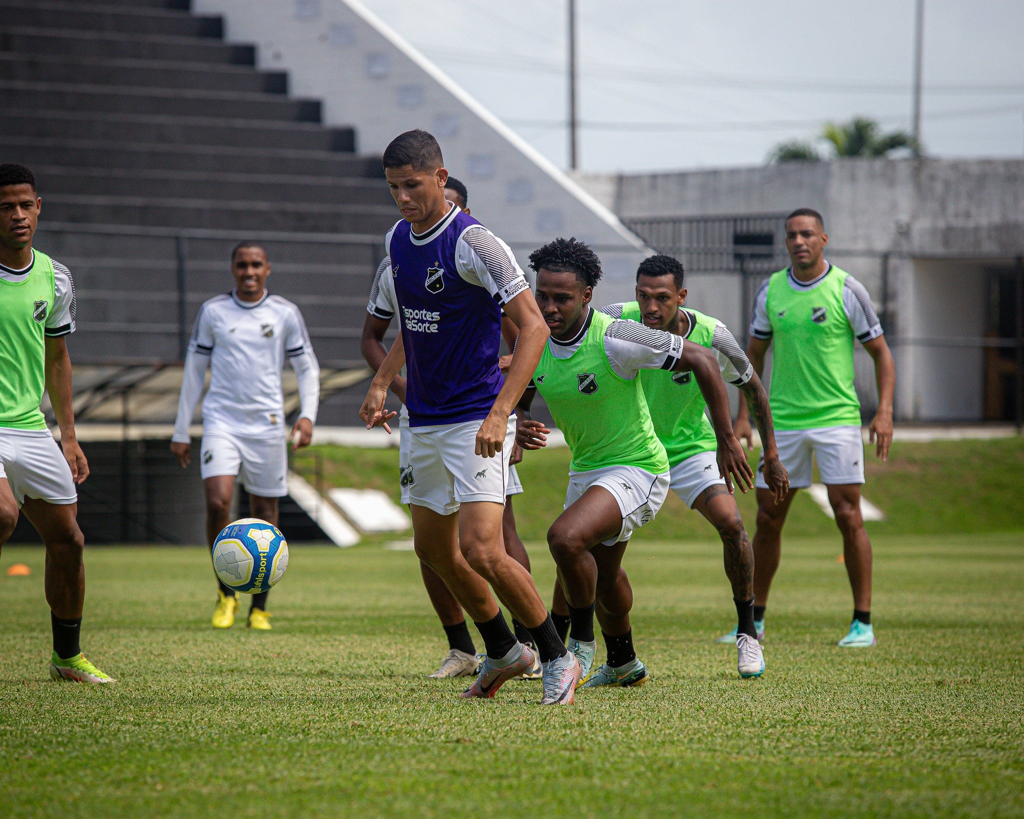 ABC tem meio-campo desmanchado em menos de três dias