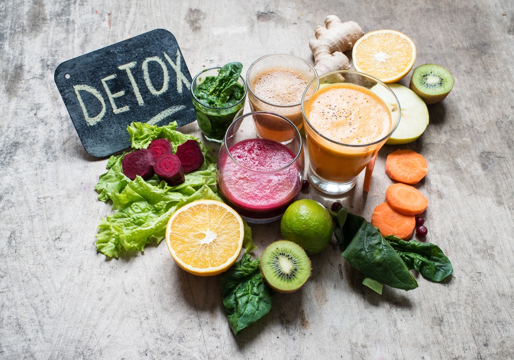 A farsa do detox: o mercado que faz você acreditar que seu organismo está sempre precisando de limpeza