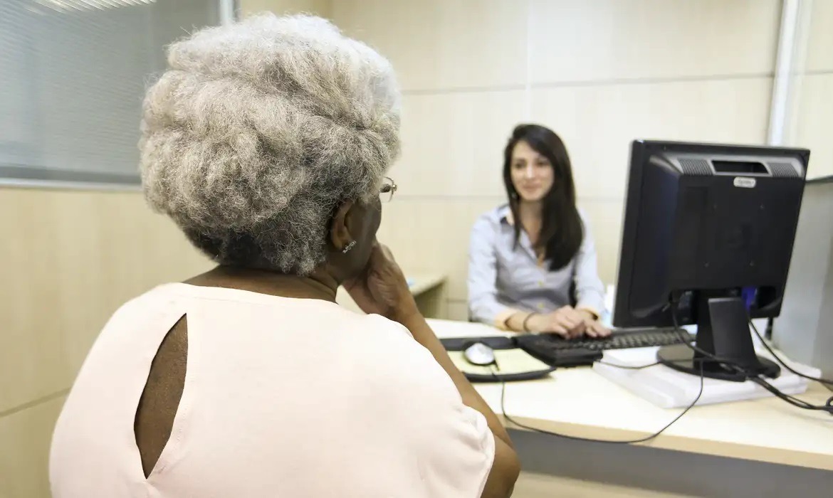 Pesquisadores revelam 4 hábitos que te ajudam a chegar aos 100 anos; confira