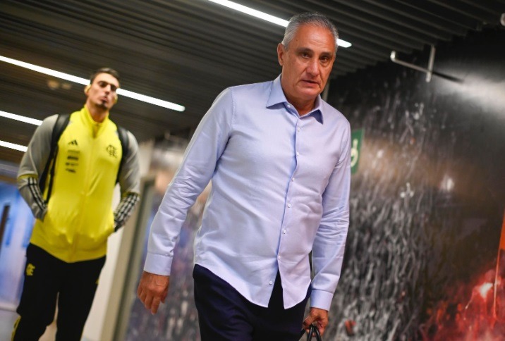 Tite apresenta melhora mas não comanda Flamengo pelo Brasileirão