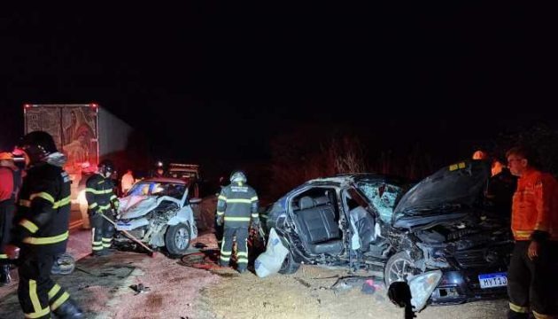 Corpo de Bombeiros de Caicó atua em grave acidente de trânsito com 4 feridos, na BR-427