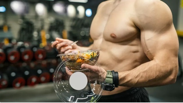 Para ficar forte: 10 alimentos que ajudam os músculos a crescerem