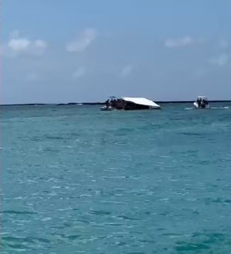 Catamarã que levava 47 pessoas afunda em Maragogi; uma morreu