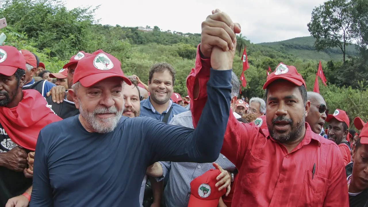 MST critica falta de avanço na reforma agrária durante o governo Lula