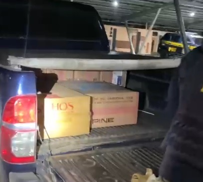 PRF intercepta contrabandista com quase 7 mil maços de cigarros no RN