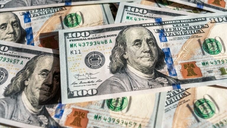 Em termos reais, dólar está mais de R$ 1 mais caro que no auge da crise de Dilma
