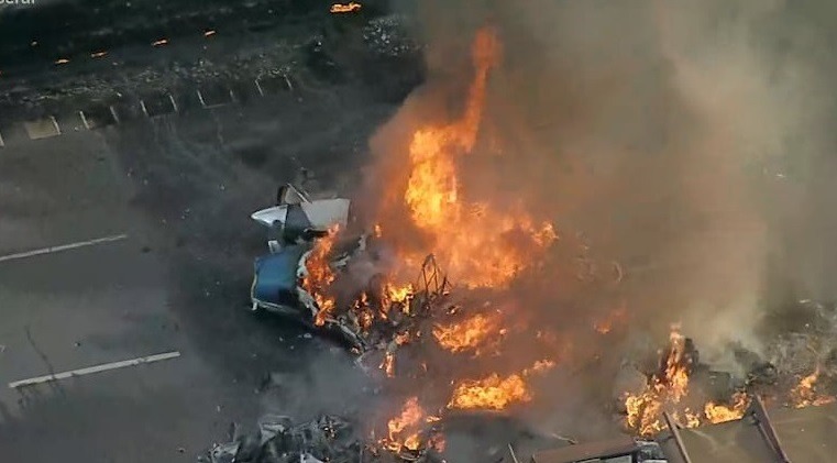 VÍDEO: Novas imagens mostram momento exato da queda de avião em SP