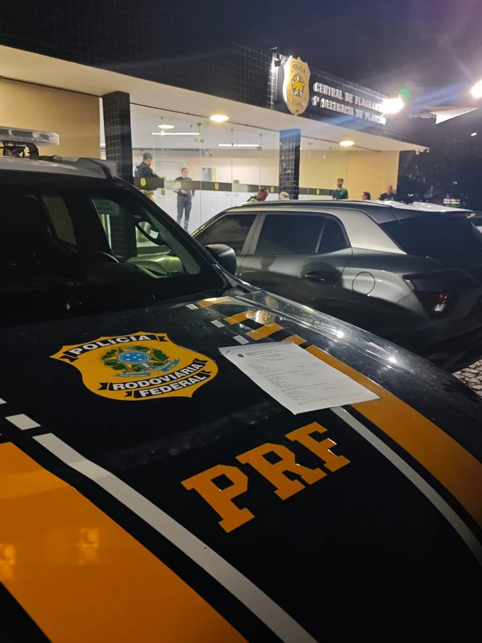Homem é preso após tentar subornar policiais da PRF na BR-406, no RN