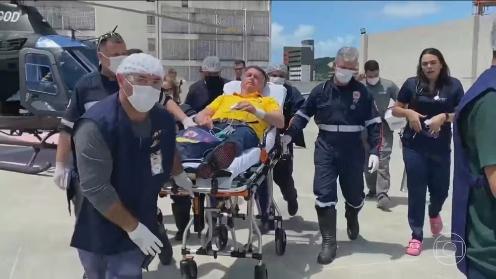 Bolsonaro será transferido em UTI aérea para Brasília, diz senador Rogério Marinho