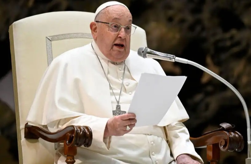 Papa Francisco morreu de insuficiência cardíaca e AVC, diz Vaticano