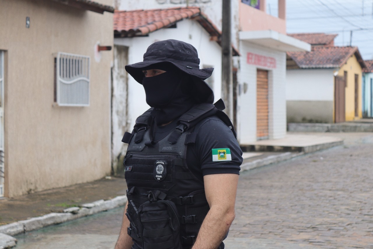 Polícia cumpre mandado de prisão contra suspeito de homicídio e tentativa de homicídio no RN