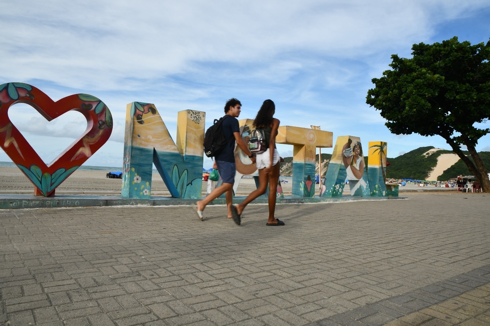 Natal está entre destinos mais procurados no feriado de 1º de maio; ocupação hoteleira deve chegar a 66% no RN