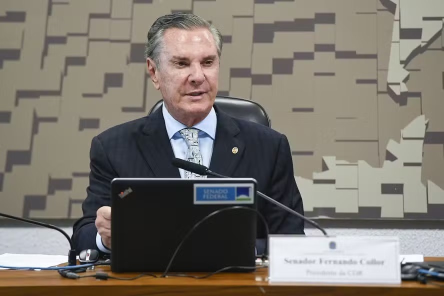 Moraes concede prisão domiciliar a Collor; ex-presidente usará tornozeleira eletrônica