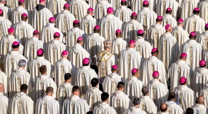CONCLAVE: Veja horários das votações para escolha do novo papa e quando deve sair a primeira fumaça