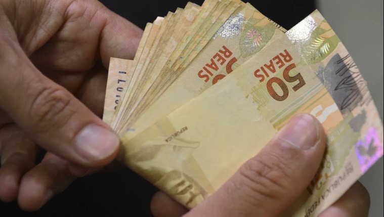 Copom deve subir juro para 14,75% ao ano, o maior patamar em quase duas décadas