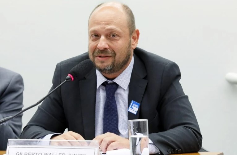 Temos que revisar processos de todos os benefícios, diz presidente do INSS após escândalo dos descontos