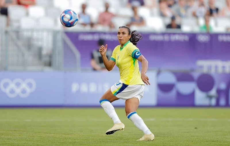 Marta é eleita a melhor jogadora da história