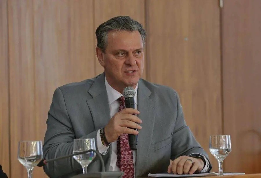 Gripe aviária não deve impactar preço da carne de frango, diz ministro