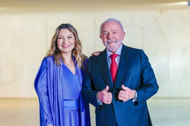 Lula entrega Ordem de Mérito Cultural a Janja
