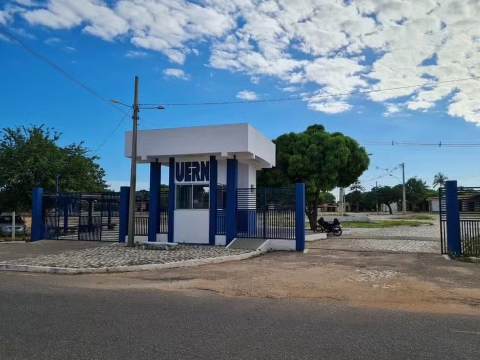 Conselho da Uern autoriza novo concurso público para professor após cancelamento de seleção de 2024