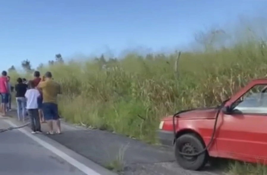 Motociclista morre em acidente na BR-406 e passageira é socorrida em estado grave