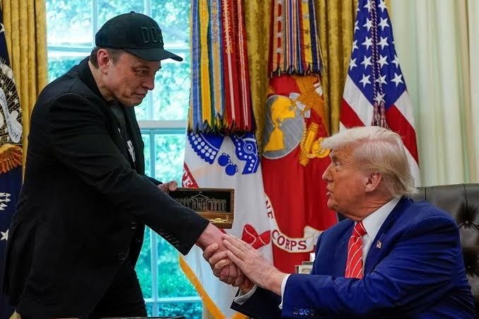 Clima esquenta nas redes: Trump e Elon Musk trocam farpas no X