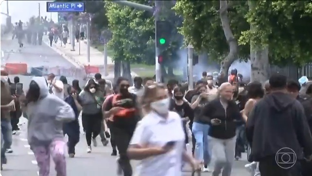 Trump anuncia envio de 2.000 homens da Guarda Nacional para conter protestos