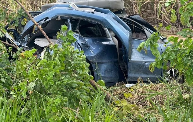 Mãe e bebê de 1 ano são arremessadas de carro em acidente na BR-101 no RN