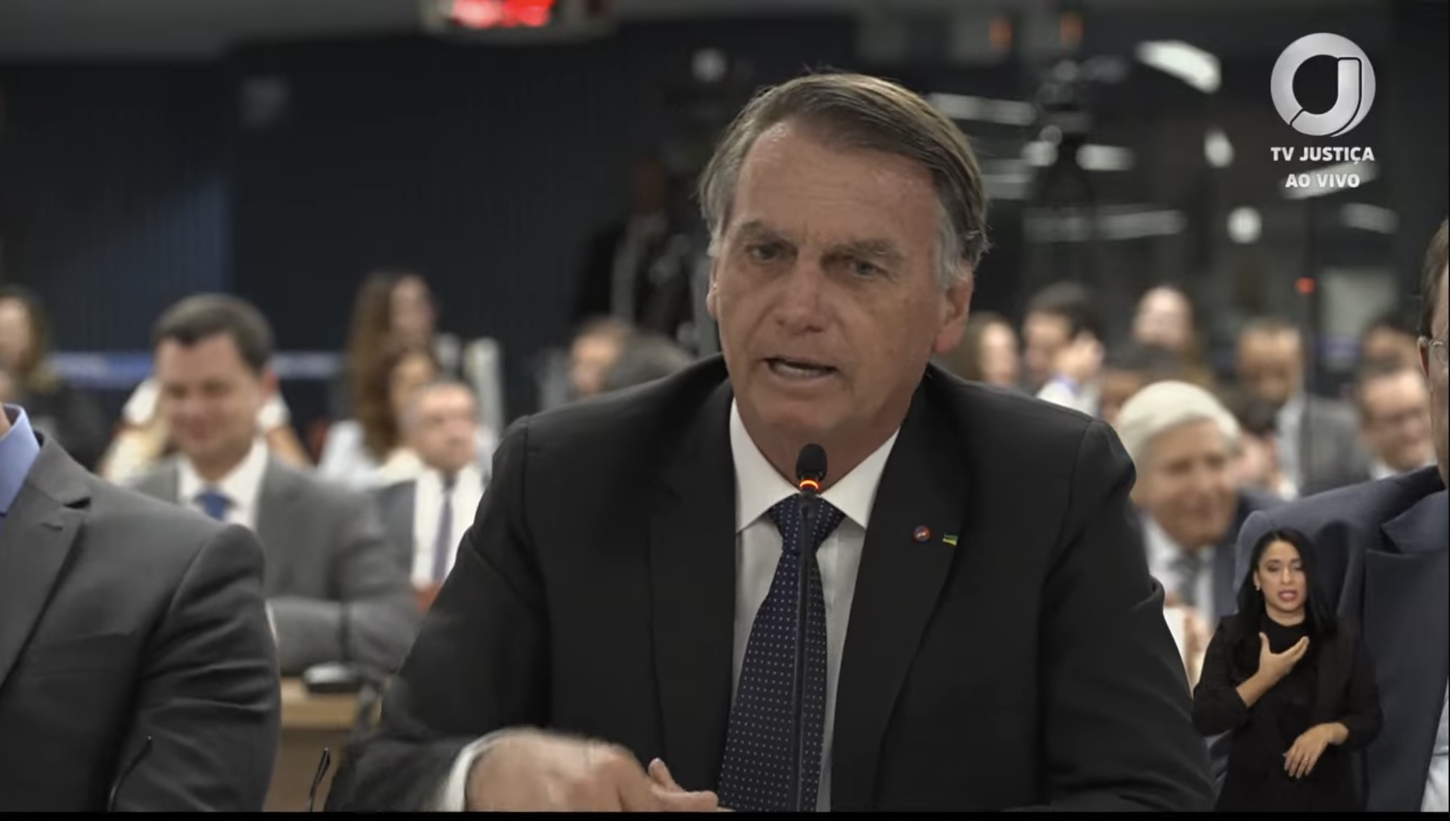 “Fico até arrepiado quando se fala que 8/1 foi um golpe”, diz Bolsonaro ao STF