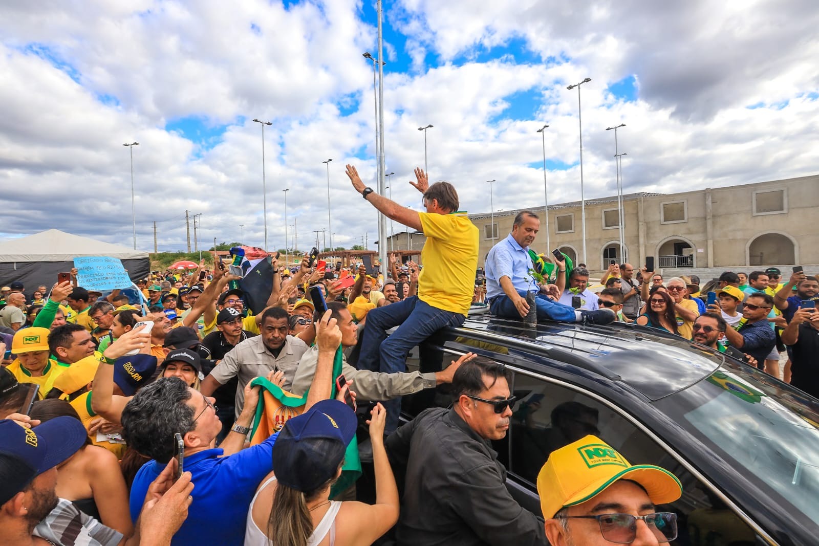 Em Acarí, Bolsonaro recebe título de Cidadão Honorário e destaca ações de sua gestão 