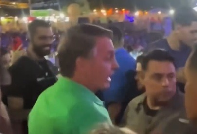VÍDEO: Bolsonaro marca presença em camarote na Estação das Artes durante São João de Mossoró