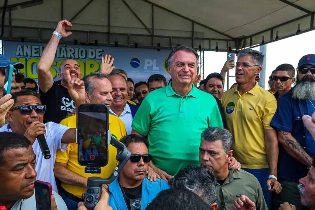 Bolsonaro visita obras do Anel Viário de Mossoró e recebe título de Cidadão Mossoroense