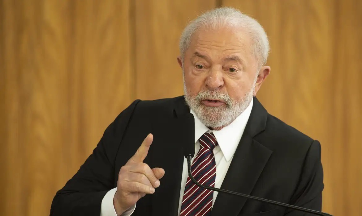  Lula sofre derrota e Câmara aprova urgência que derruba decreto do IOF