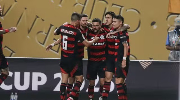 Flamengo vence o Espérance em estreia na Copa do Mundo de Clubes e lidera grupo; veja os gols