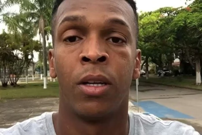 Ex-jogador da Seleção é solto após ser preso pela terceira vez por dívida com pensão
