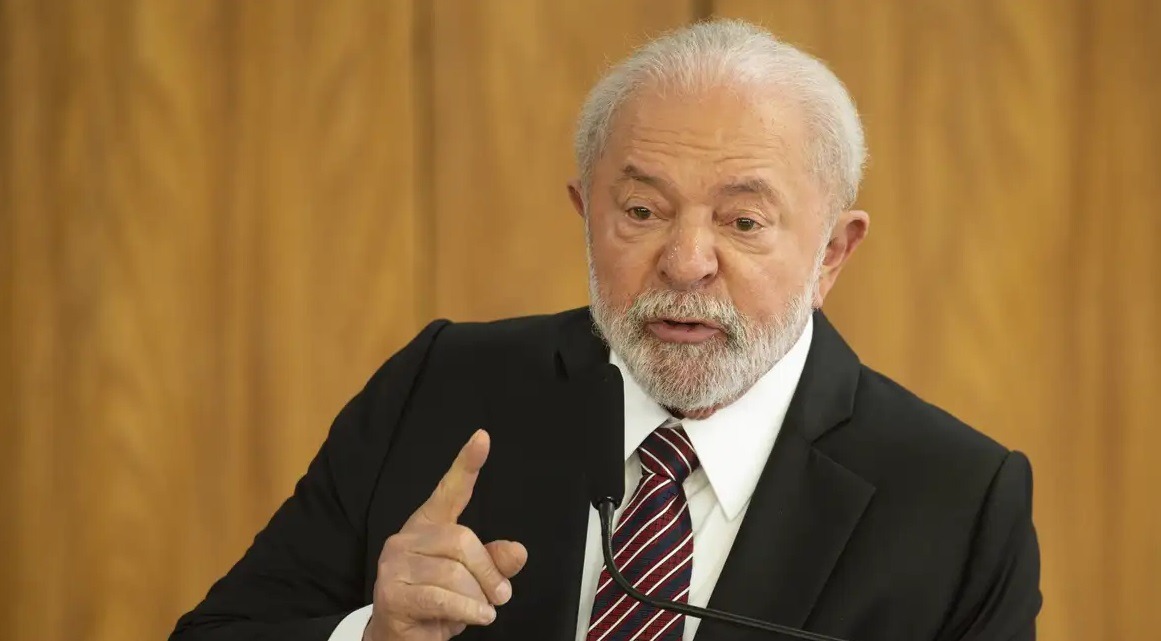 Não dá para a gente ceder toda hora, diz Lula sobre IOF