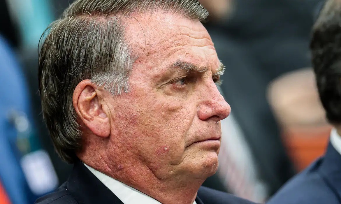Bolsonaro passa por bateria de exames em Brasília após mal-estar durante agenda em Goiás