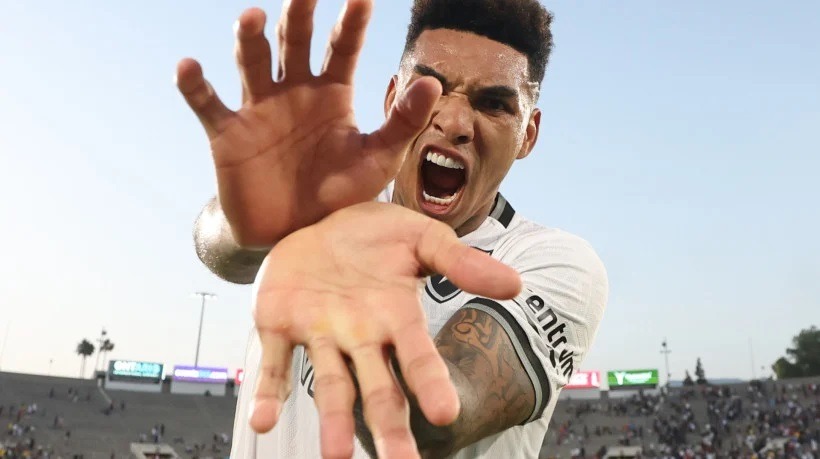 Botafogo e Palmeiras jogam hoje para confirmar vaga nas oitavas; veja horário e onde assistir