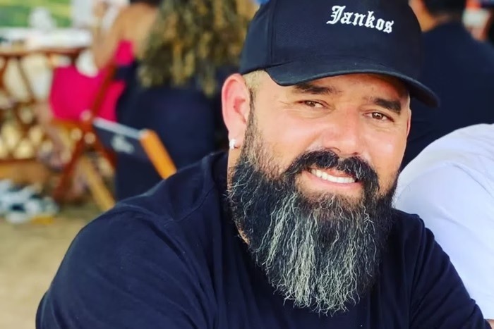 Cantor de forró morre, aos 42 anos, após passar mal durante show