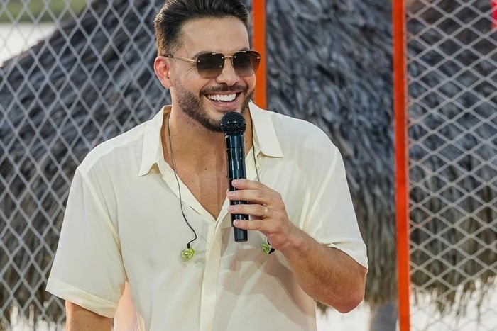 VÍDEO: Com cachê de R$ 1,2 mi, Wesley Safadão diz “eu te amo” para prefeito e o chama de futuro...
