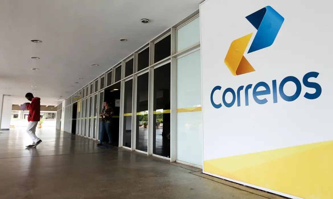 Correios informam vazamento de dados de 2% dos usuários cadastrados