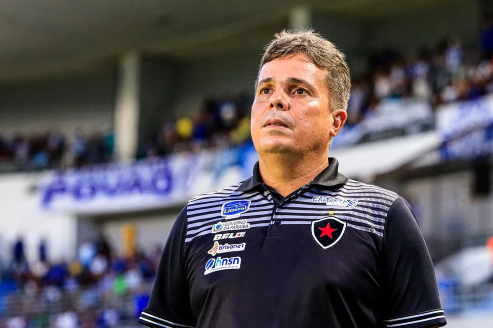 URGENTE: Evaristo Piza não é mais técnico do ABC