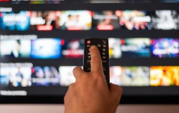 Decreto do governo Lula pode obrigar você a trocar de TV ou gastar R$ 400 em conversor; entenda