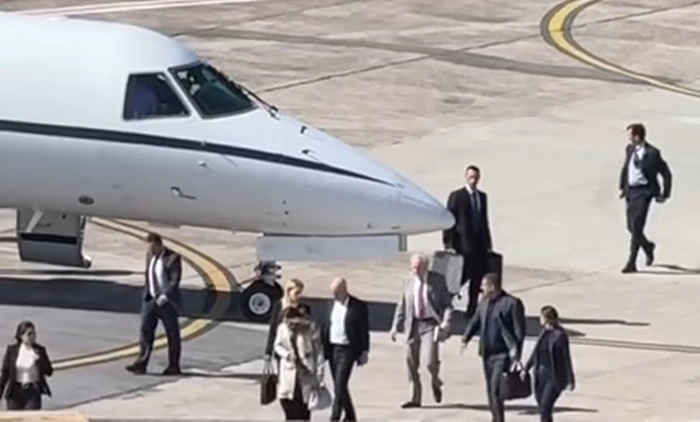 Janja pega "carona" em avião da FAB para ir ao ginecologista