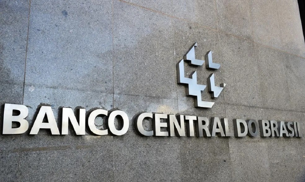 Ataque hacker a serviço bancário pode ter desviado R$ 800 milhões