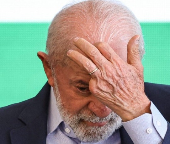 Lula rejeita aumento de deputados e avalia não sancionar projeto de lei