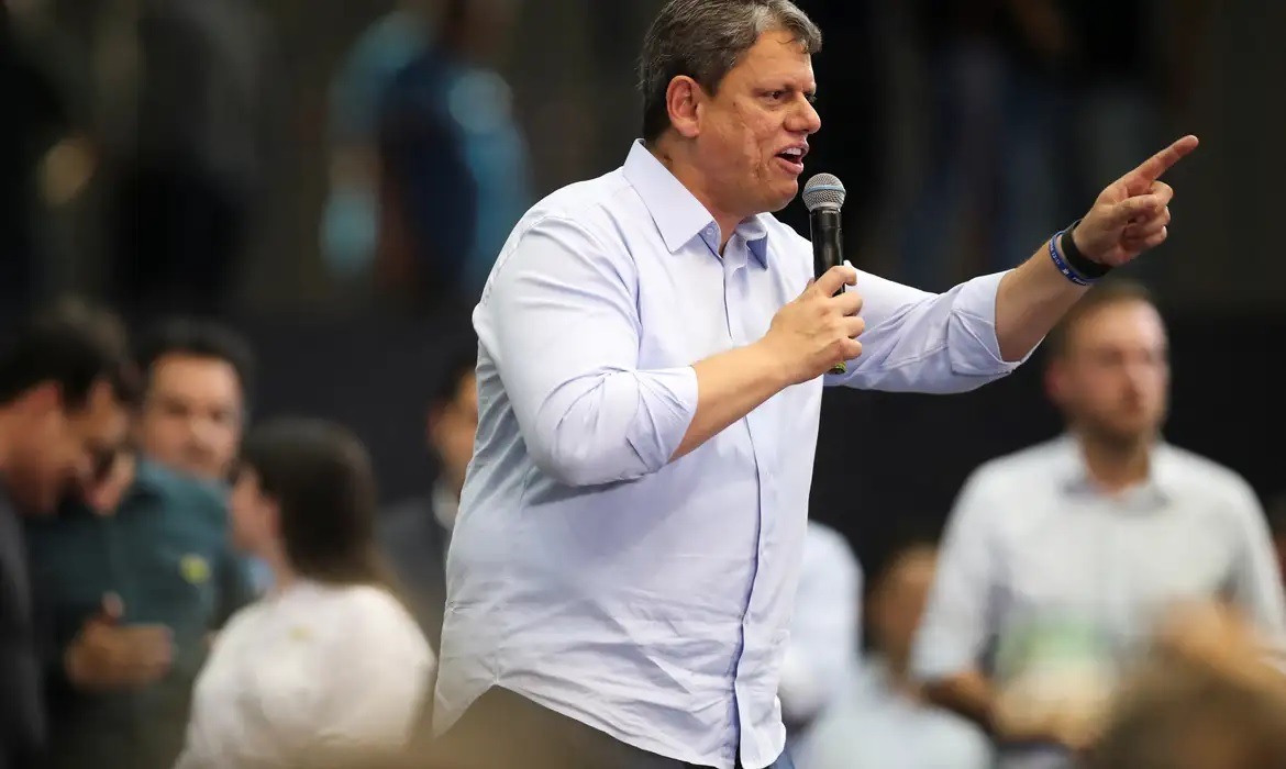 Imprensa nacional confirma: Tarcísio caminha para disputar a Presidência em 2026