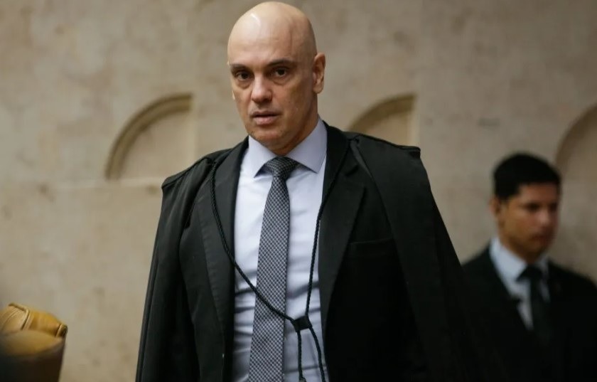 Moraes prorroga inquérito contra Eduardo Bolsonaro por mais 60 dias