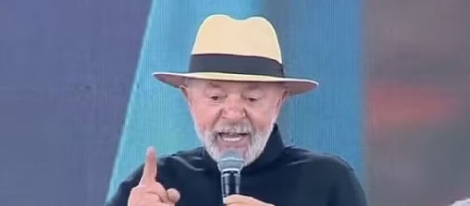 VÍDEO: Lula debocha de Bolsonaro e afirma que Trump estaria preso se fosse brasileiro